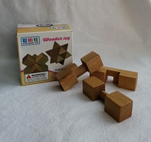 Игрушка-головоломка крестик одинарный WOODEN TOY "Burr puzzie", 8х9 см, дерево, коробка