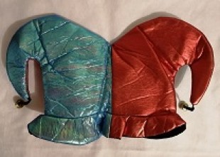 Шапка карнавальная КАРНАВАЛИЯ "Скоморох", 22х26 см, текстиль, красный с синим